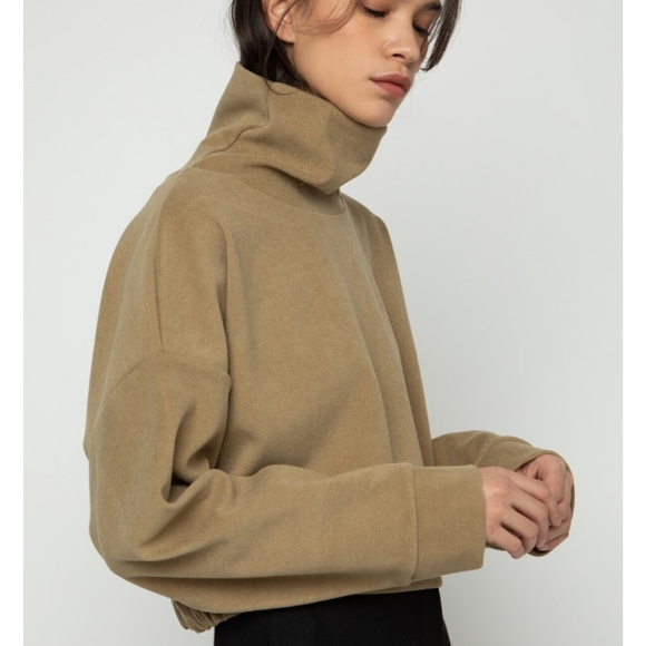 NWT OAK + FORT Turtleneck - Picture 1 of 4